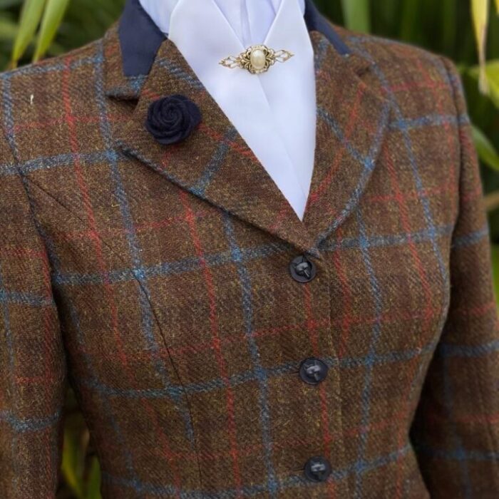 Brown Harris Tweed (Sizes 8 & 10) - Image 2